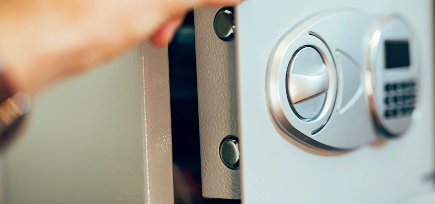 Fingerprint Safe Openers in Compton, CA