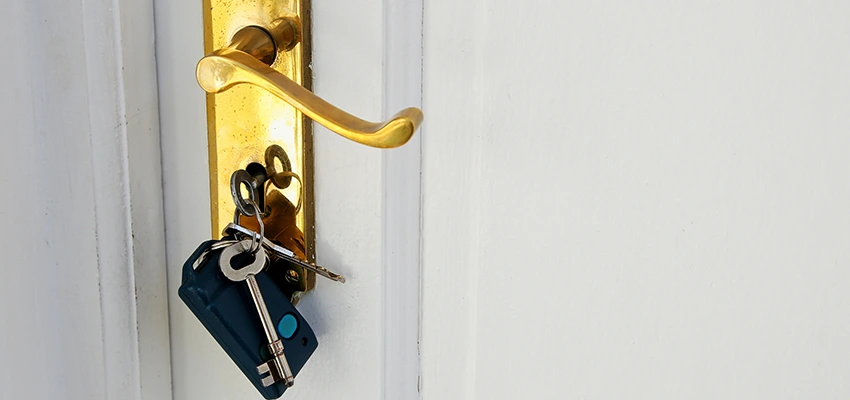 Broken Door Key Extraction in Compton, CA